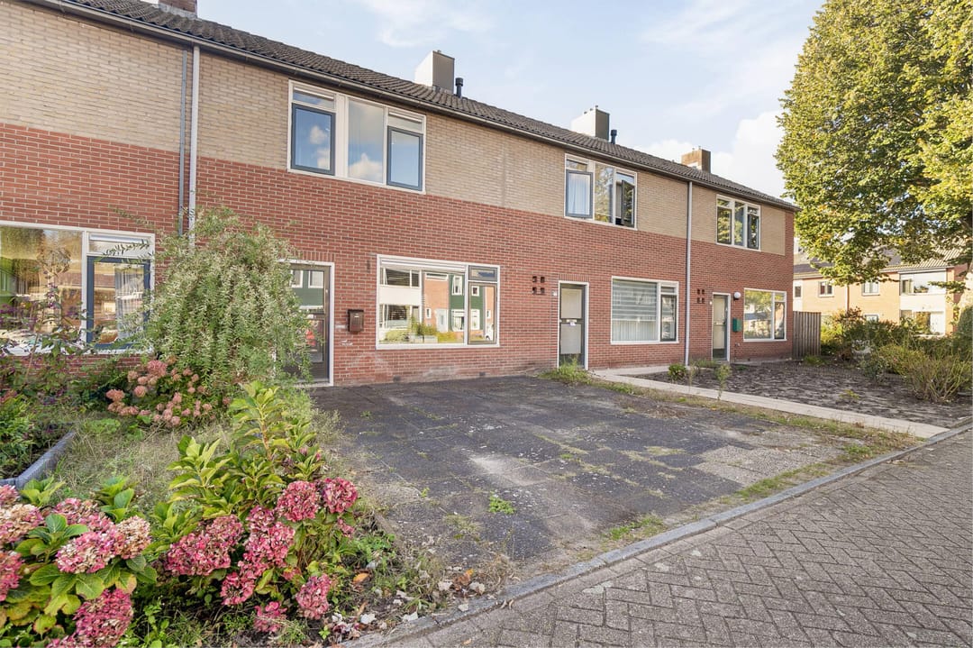 Foto 1 van Esdoornstraat 48