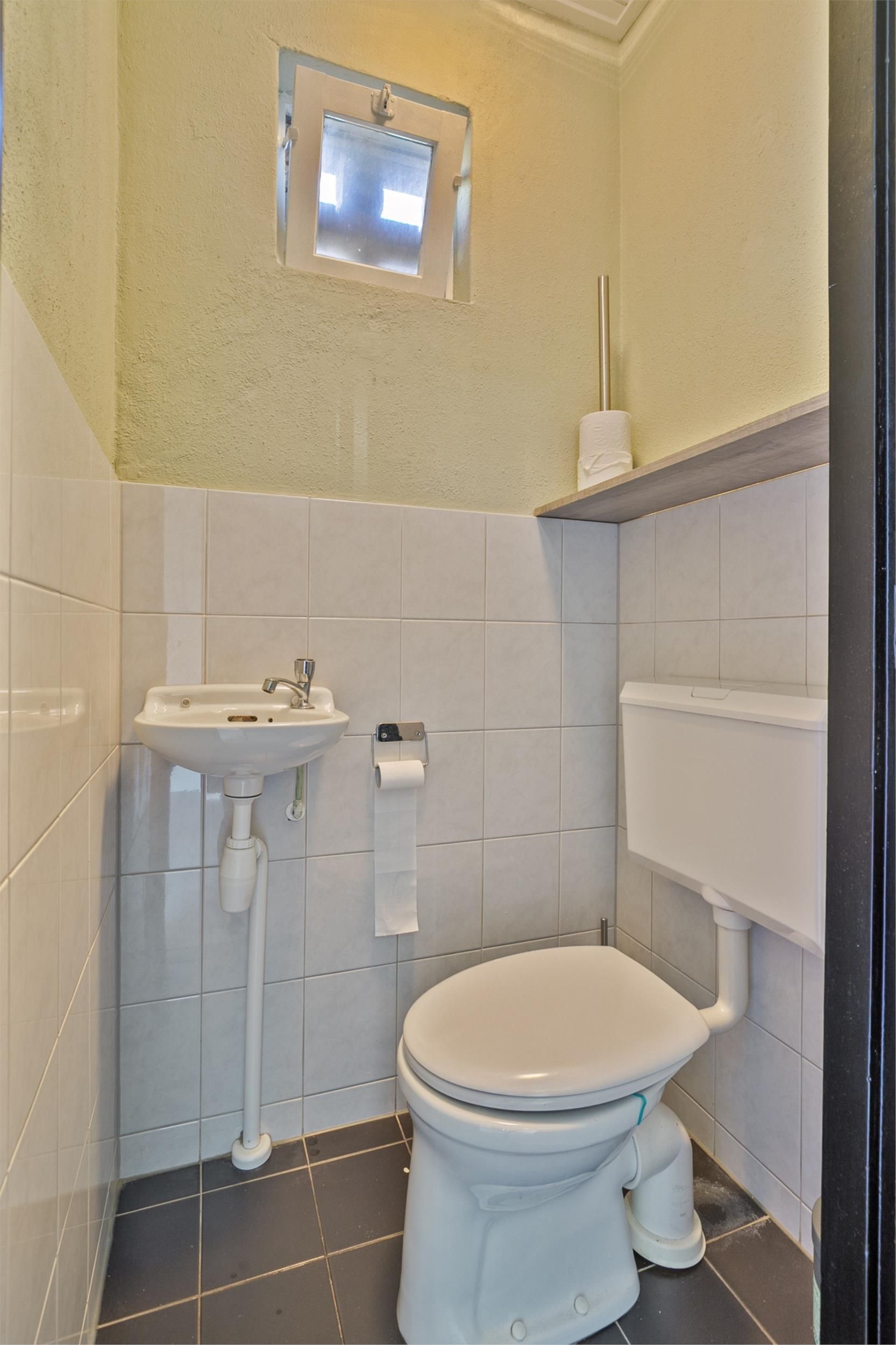 Foto 9 van Esdoornstraat 48