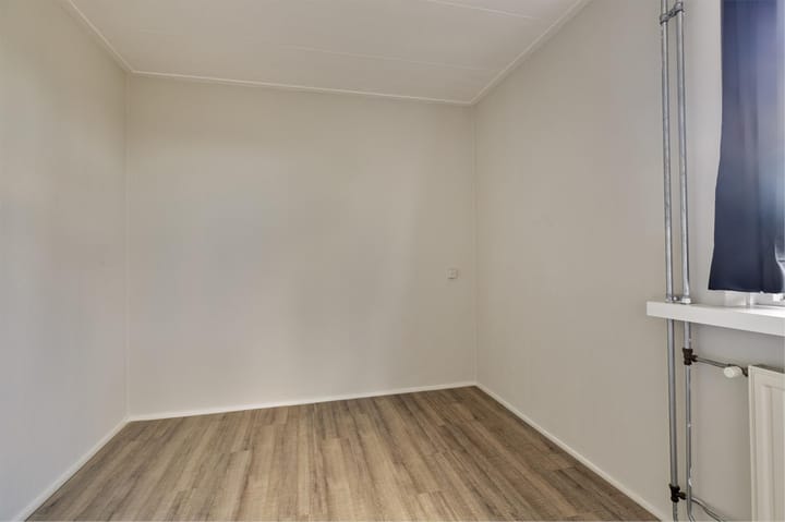 Foto 20 van Esdoornstraat 48