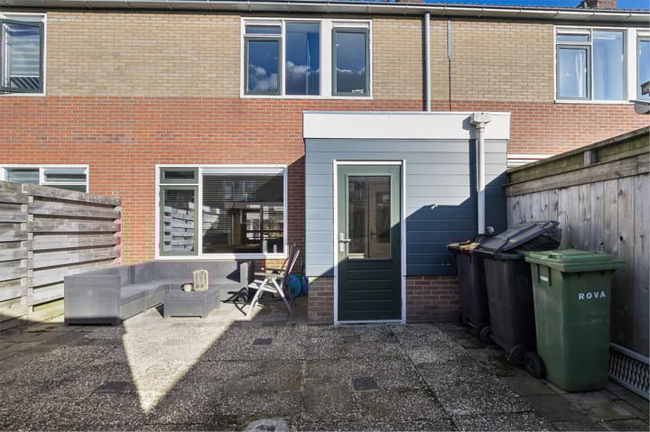 Foto 22 van Esdoornstraat 48