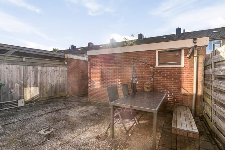 Foto 23 van Esdoornstraat 48