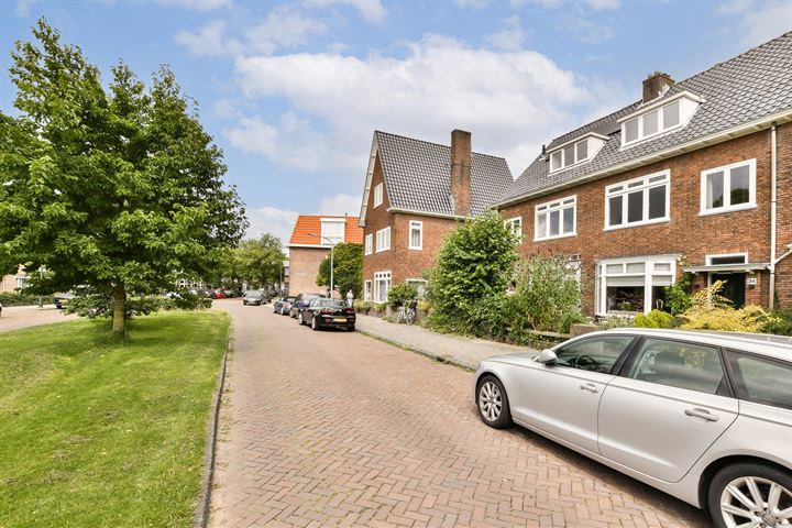 View photo 7 of Pijnboomstraat 34