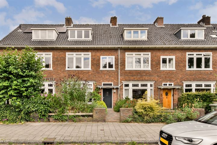 View photo 5 of Pijnboomstraat 34