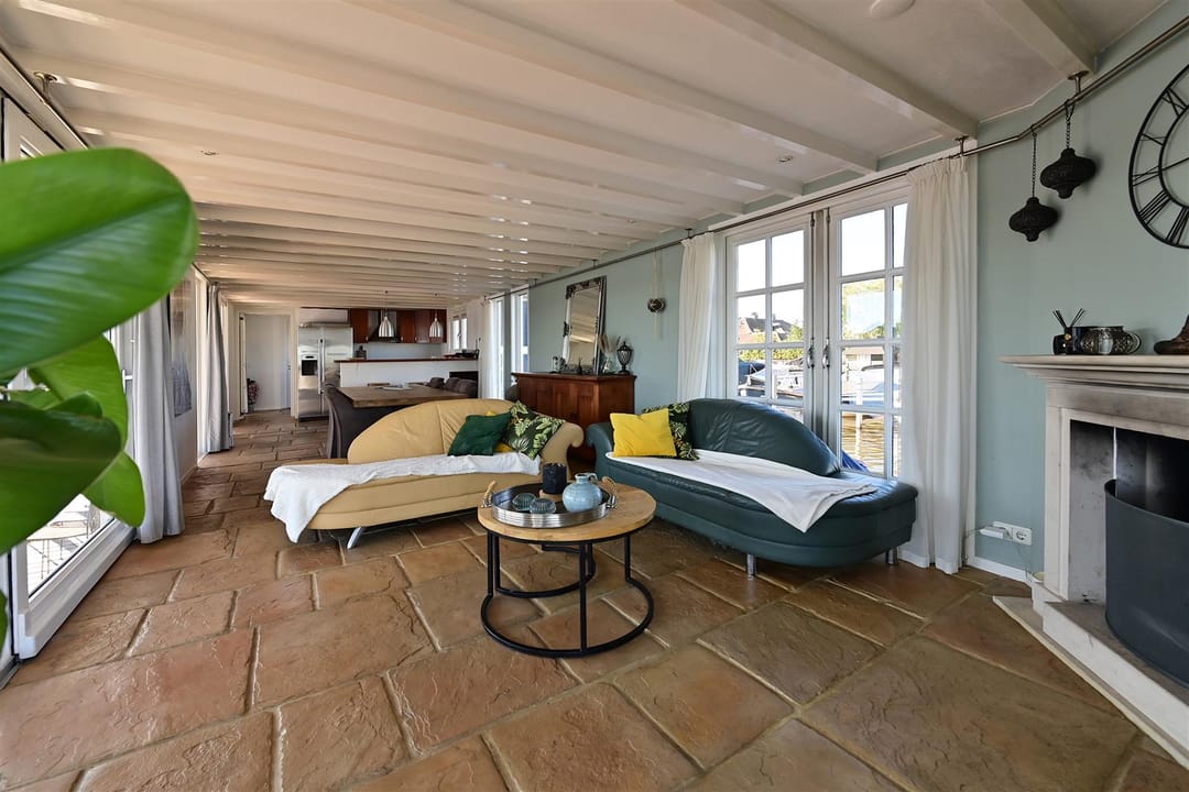 Foto 7 van Nieuw-Loosdrechtsedijk 240-AWS01