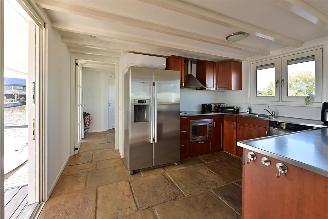 Foto 8 van Nieuw-Loosdrechtsedijk 240-AWS01