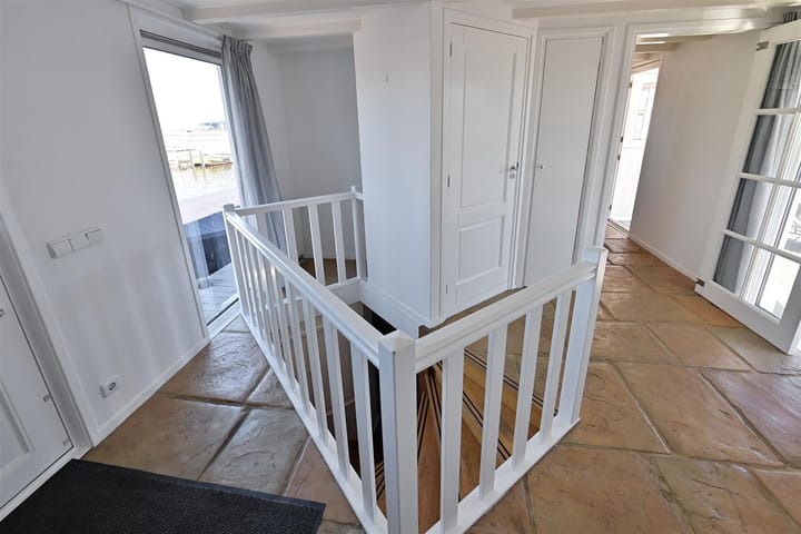 Photo 11 of Nieuw-Loosdrechtsedijk 240-AWS01