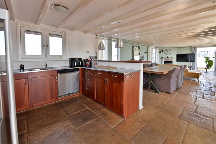 Photo 10 of Nieuw-Loosdrechtsedijk 240-AWS01