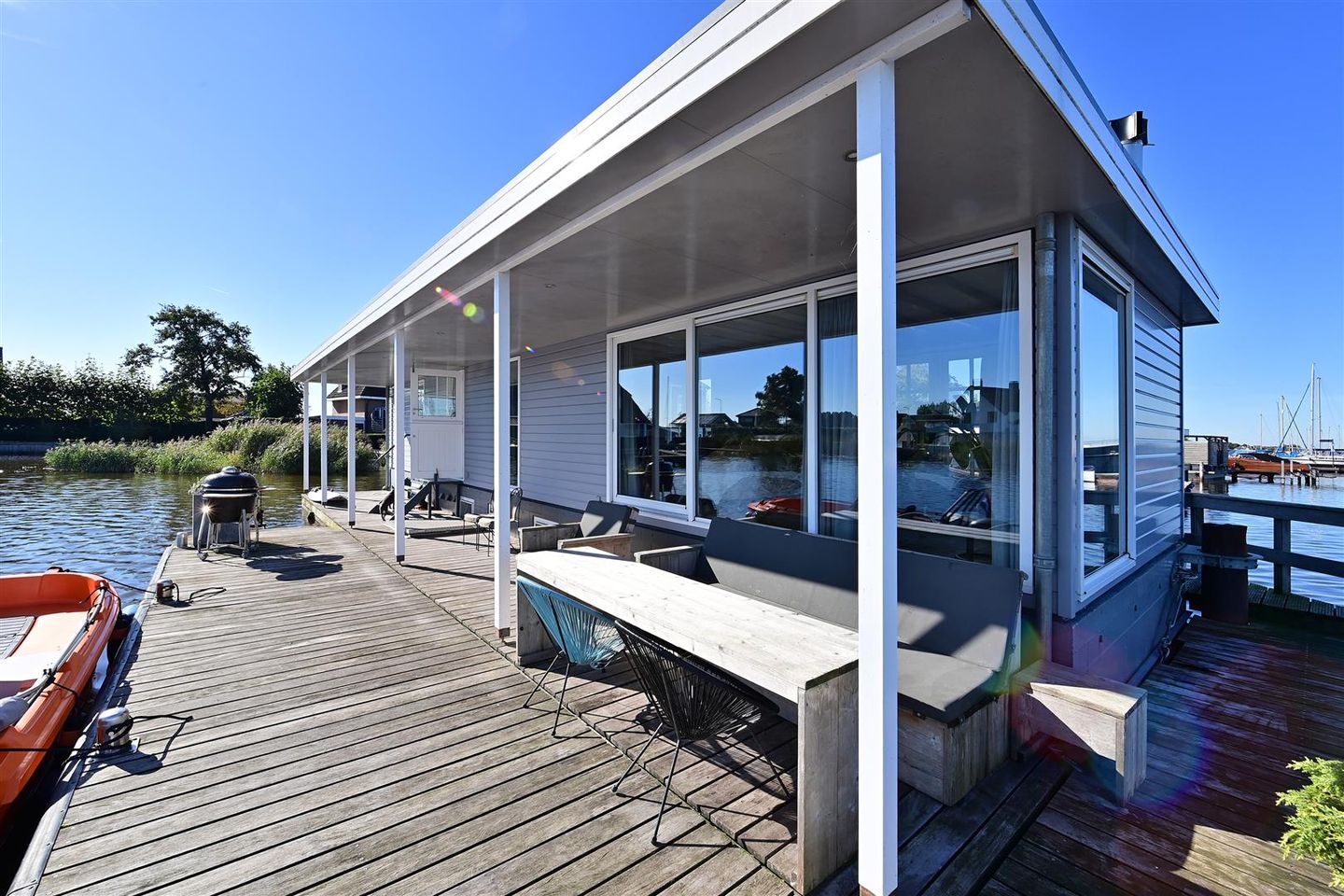 Foto 20 van Nieuw-Loosdrechtsedijk 240-AWS01