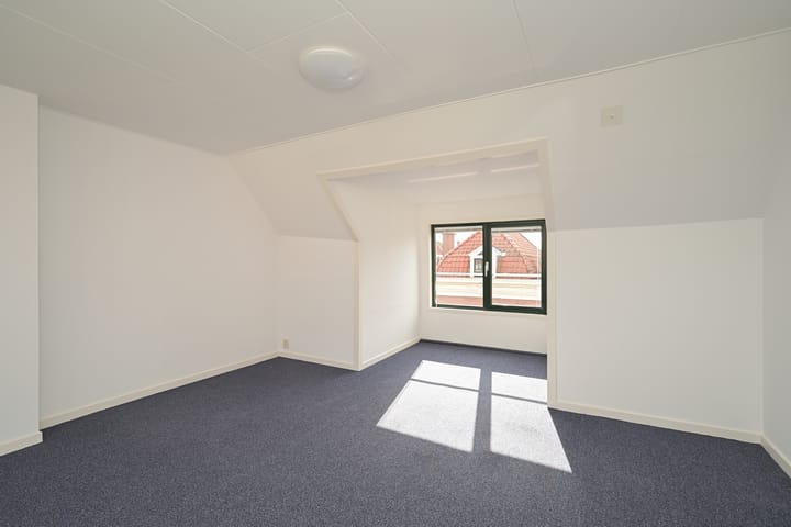 Foto 39 van Bonistraat 27-A