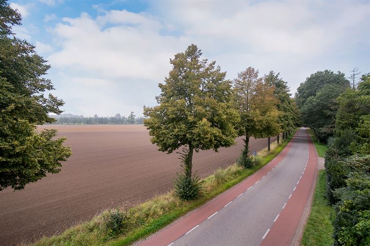 Bekijk foto 56 van Molenweg 15