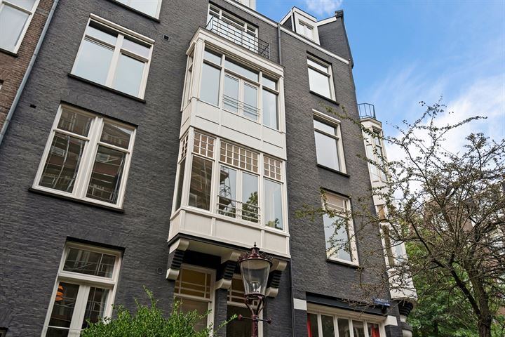 View photo 2 of Valeriusstraat 240-A