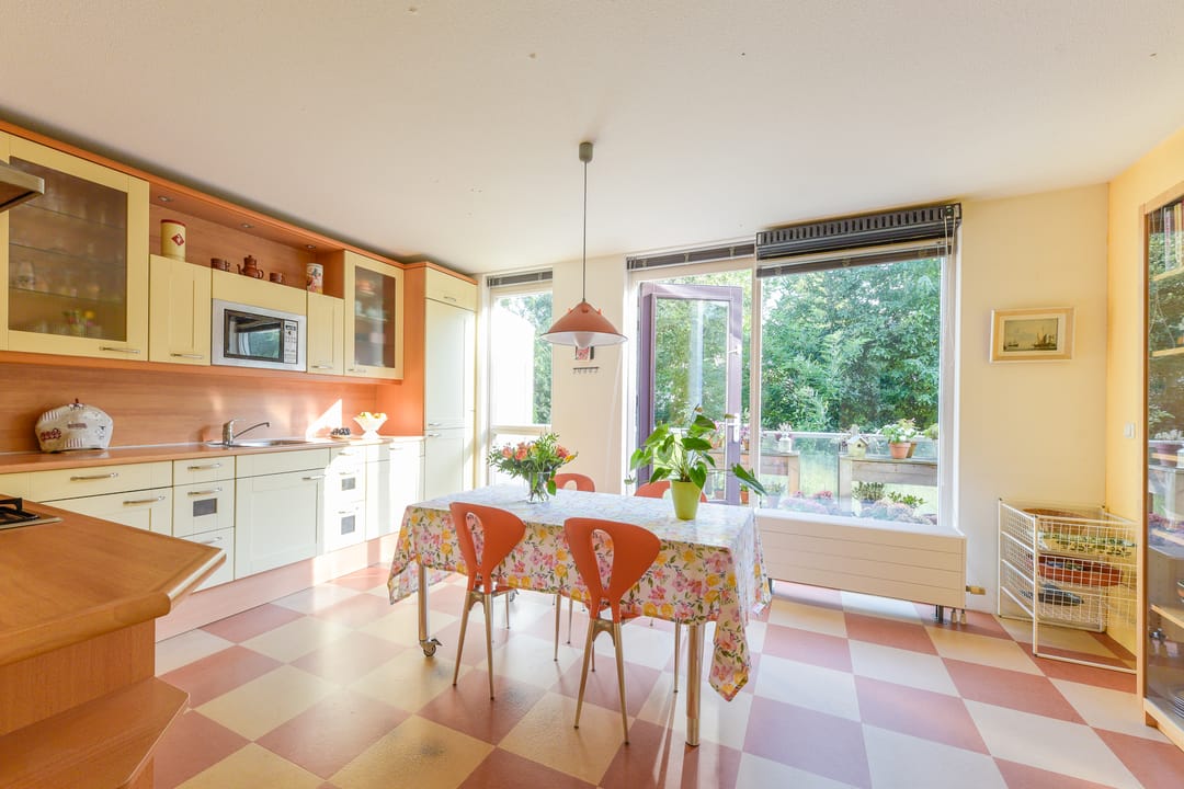 Photo 2 of Hooghalenstraat 16