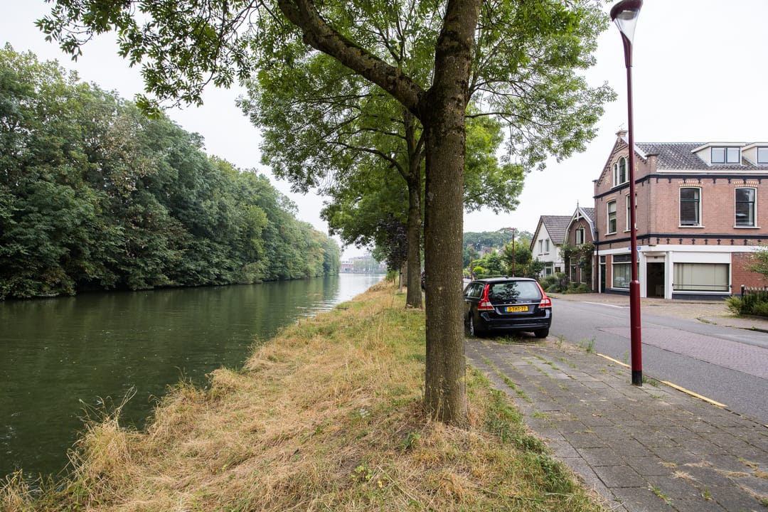 Foto 32 van Schoolstraat 1