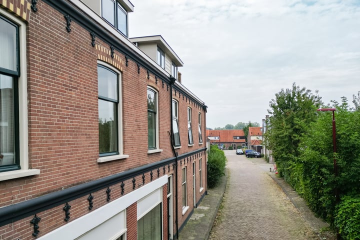 View photo 37 of Schoolstraat 1