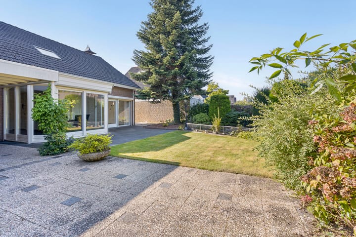 Foto 41 van Zundertseweg 127