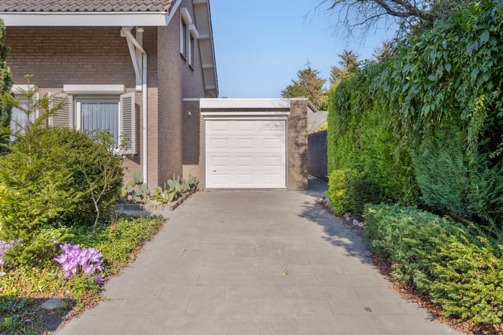 Foto 48 van Zundertseweg 127