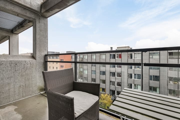 Photo 21 of Valkenburgerstraat 26-H