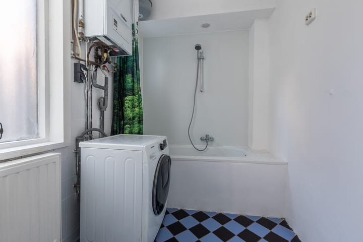 Photo 23 of Javastraat 16