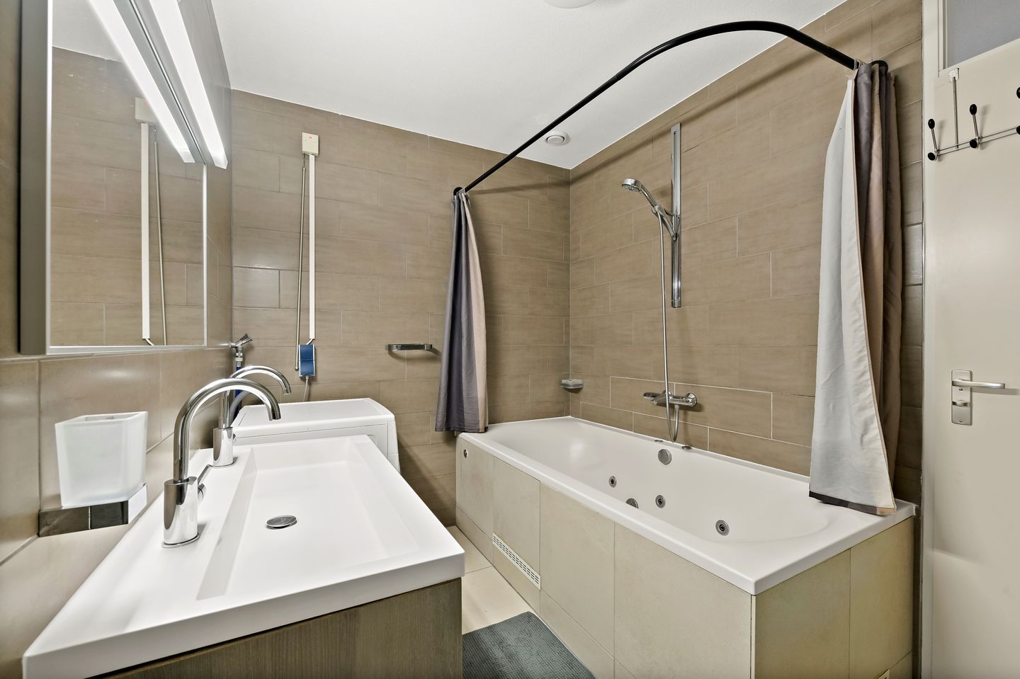 Foto 20 van Van Diesenstraat 207