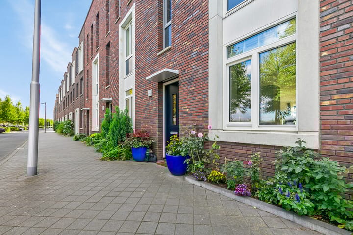 Foto 5 van Valeriaanweg 237