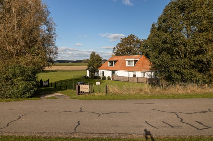 Photo 38 of Laaksum 28