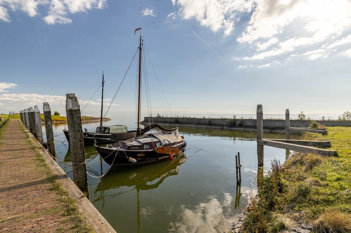 Photo 51 of Laaksum 28