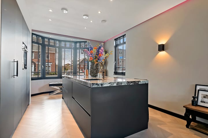 Foto 10 van De Rivierenlaan 12