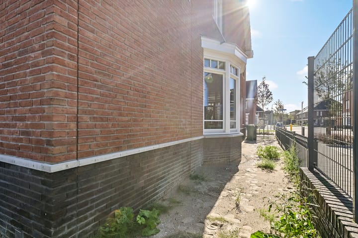 Foto 50 van De Rivierenlaan 12