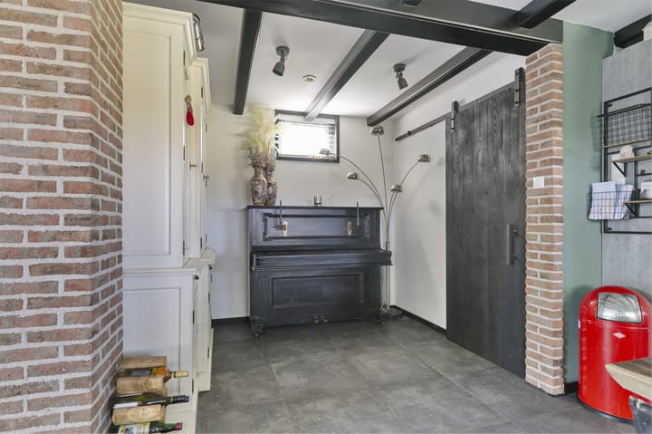 Photo 11 of Zweilandstraat 2