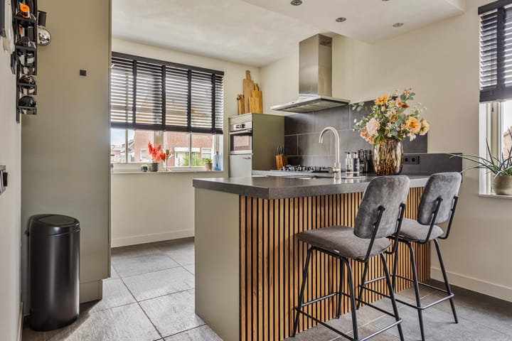 Foto 16 van Melingstraat 23