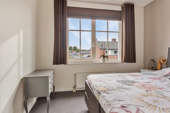 Foto 28 van Melingstraat 23