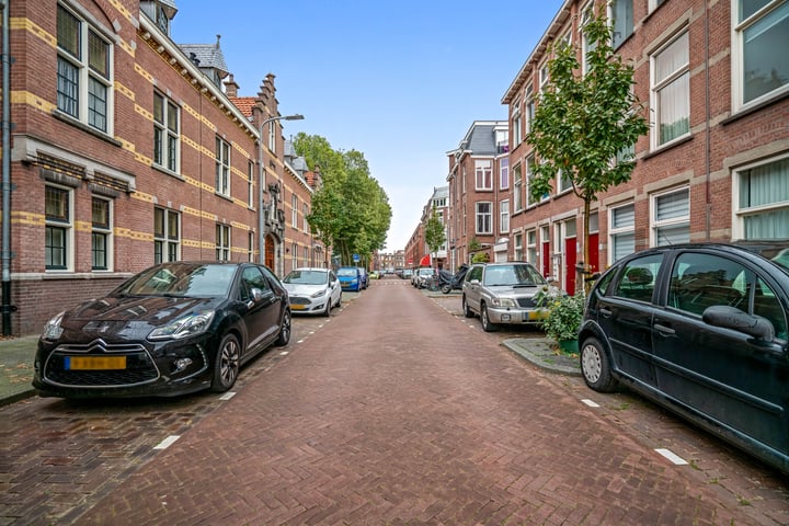 View photo 25 of Johannes Camphuijsstraat 82