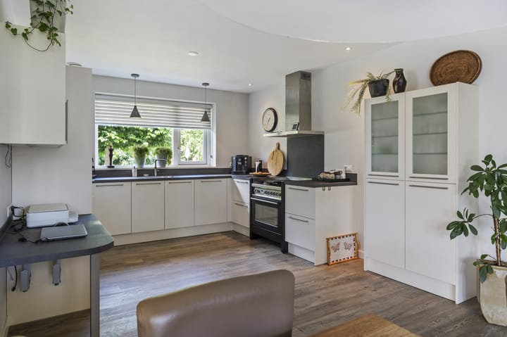 Foto 26 van Straatweg 76-F