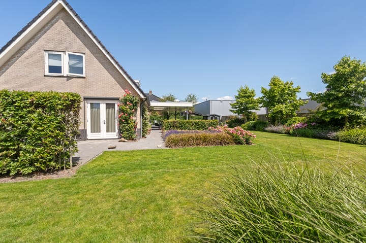 Foto 44 van Straatweg 76-F