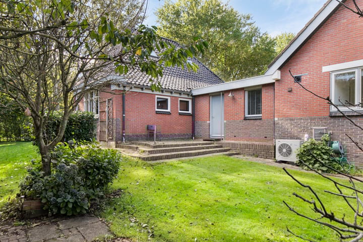 Foto 64 van Hoofdweg 8