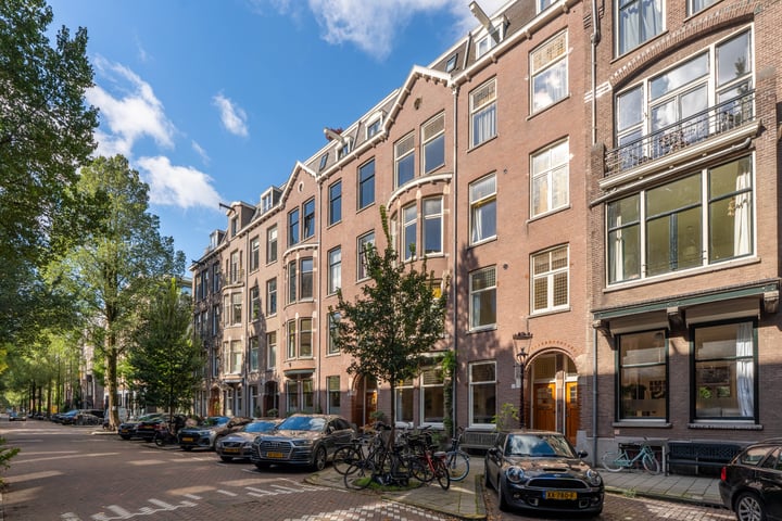 View photo 32 of Frans van Mierisstraat 84-3