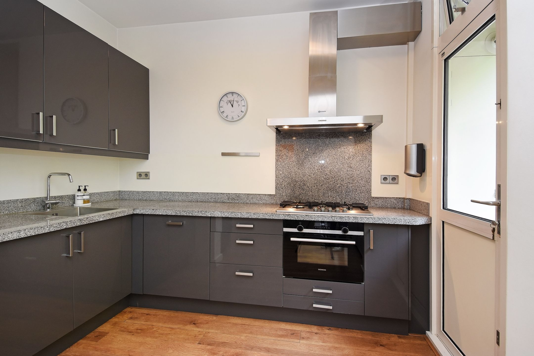 Foto 9 van Louise Henriëttestraat 66