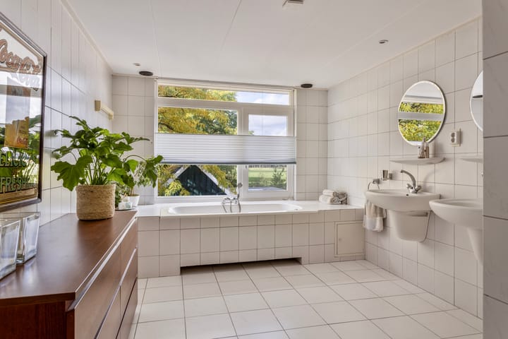 Foto 25 van Oldenzaalsestraat 1053