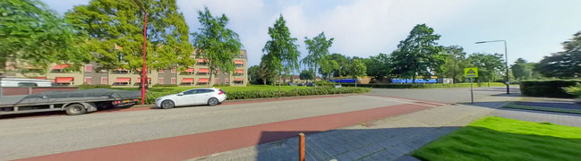 Bekijk 360° foto van Voortuin van Roerdomplaan 39