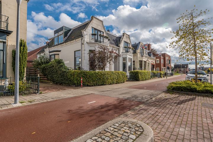 Bekijk foto 1 van Kerkstraat 215