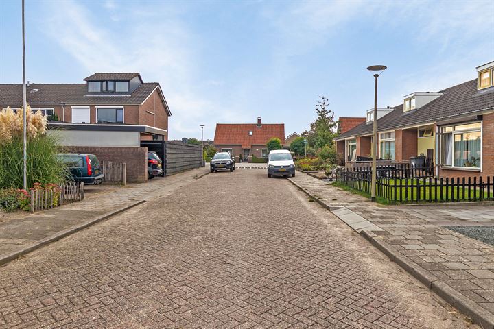 Bekijk foto 37 van Prinses Beatrixstraat 65