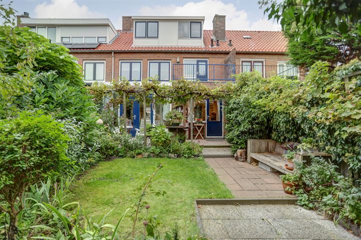 View photo 32 of Hazelaarstraat 37