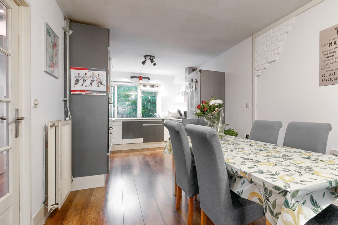 Foto 8 van Laan der Mensenrechten 27