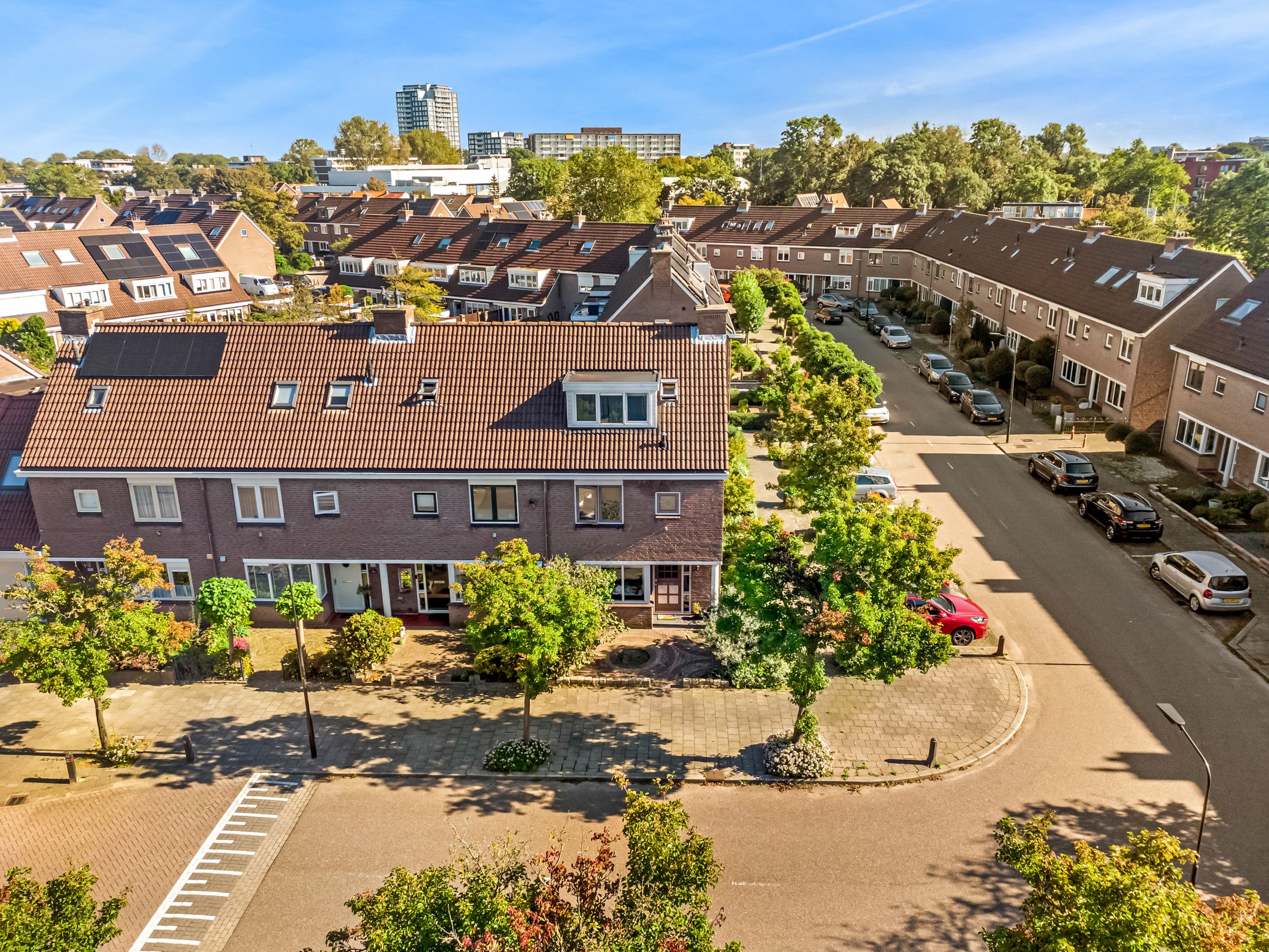 Foto 33 van Laan der Mensenrechten 27