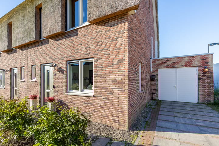 Foto 8 van Nikolaj Basovstraat 11