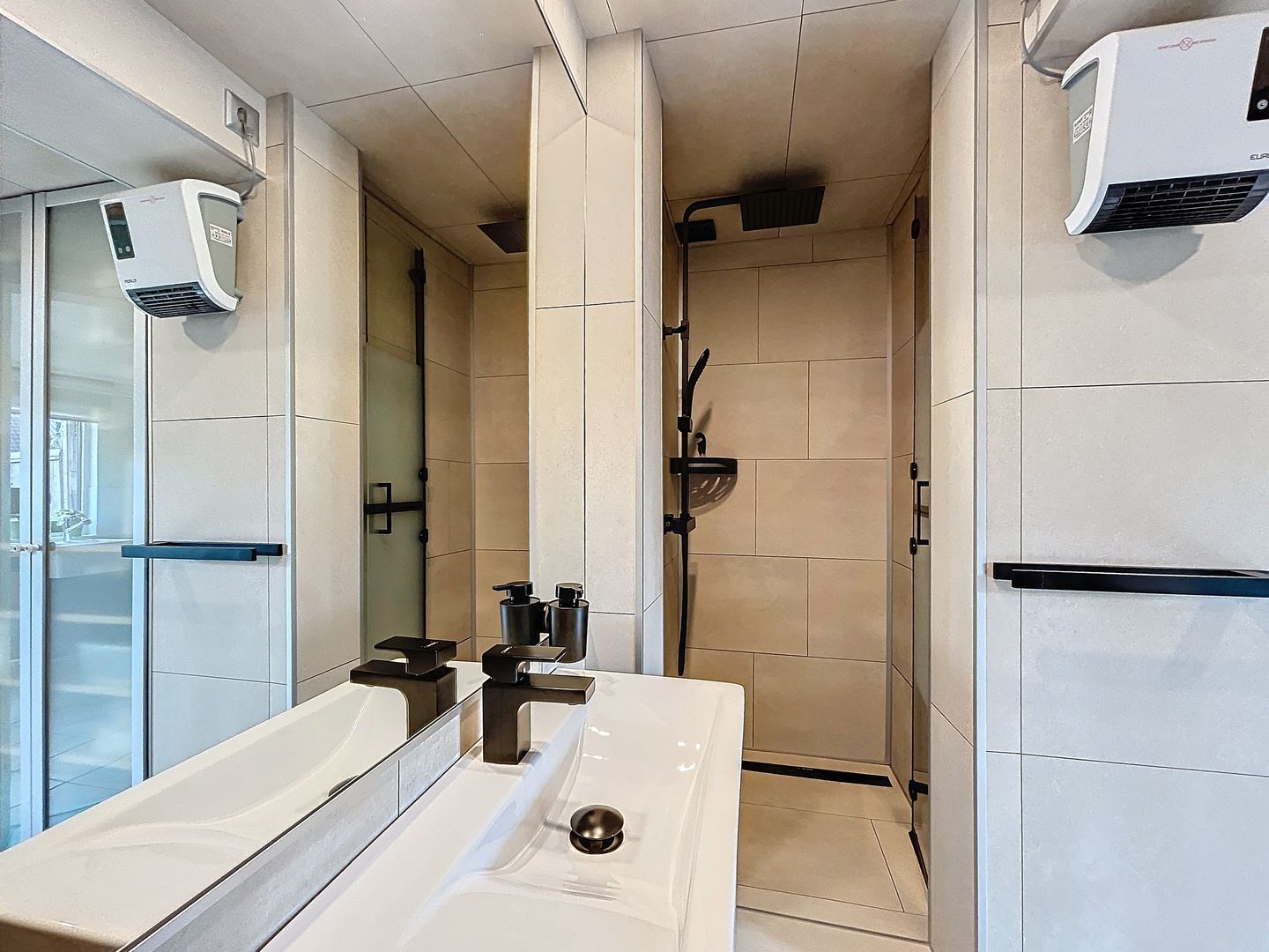 Photo 14 of Magdalenaweg 8