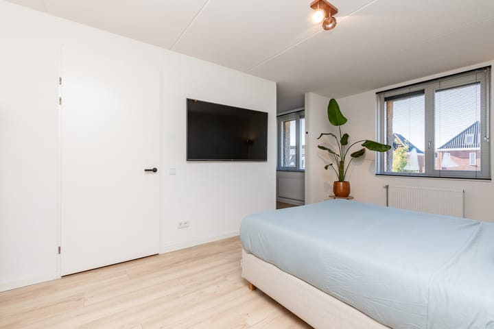 Foto 53 van Nikolaj Basovstraat 11