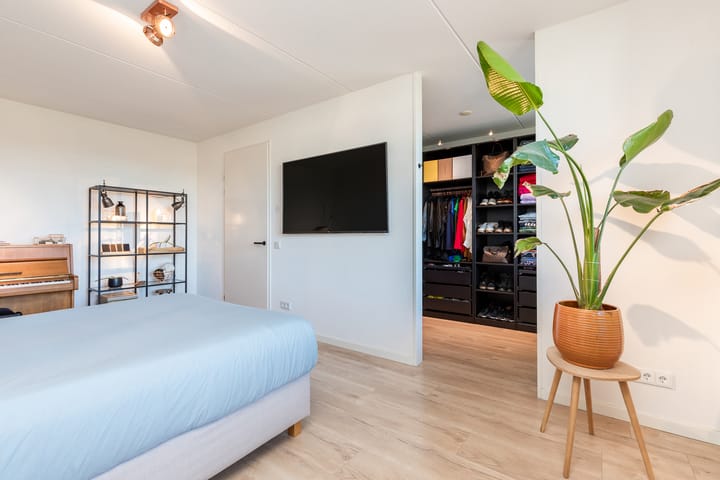 Foto 54 van Nikolaj Basovstraat 11