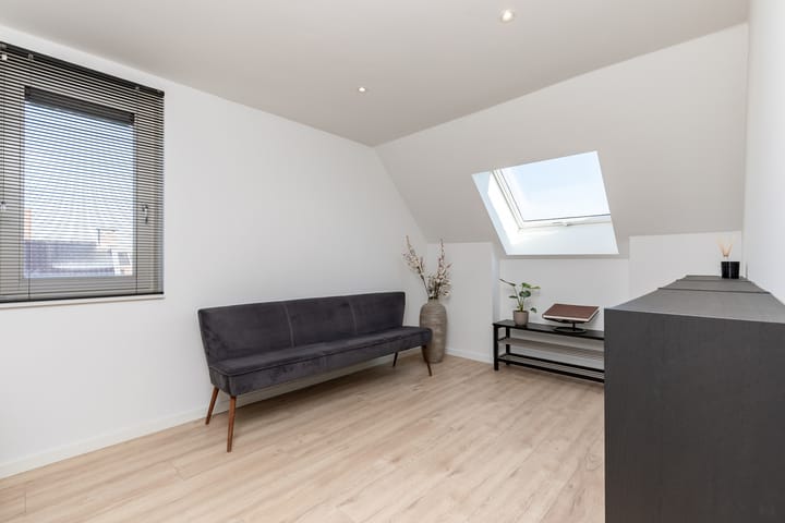 Foto 65 van Nikolaj Basovstraat 11