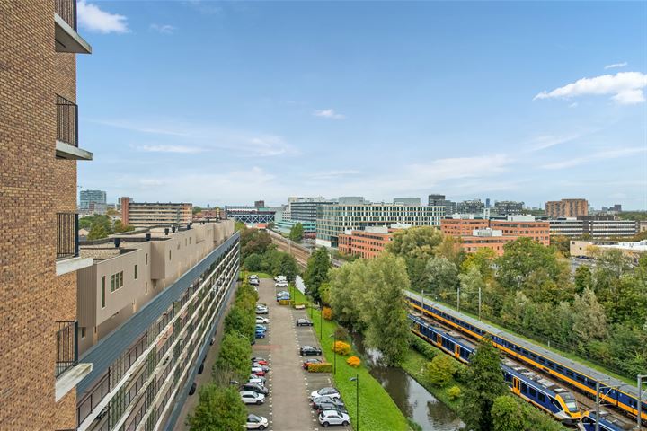 Bekijk foto 30 van Klaroenstraat 299